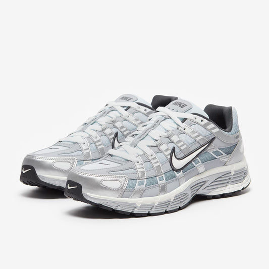 Nike P6000 Sommet Et Gris Loup