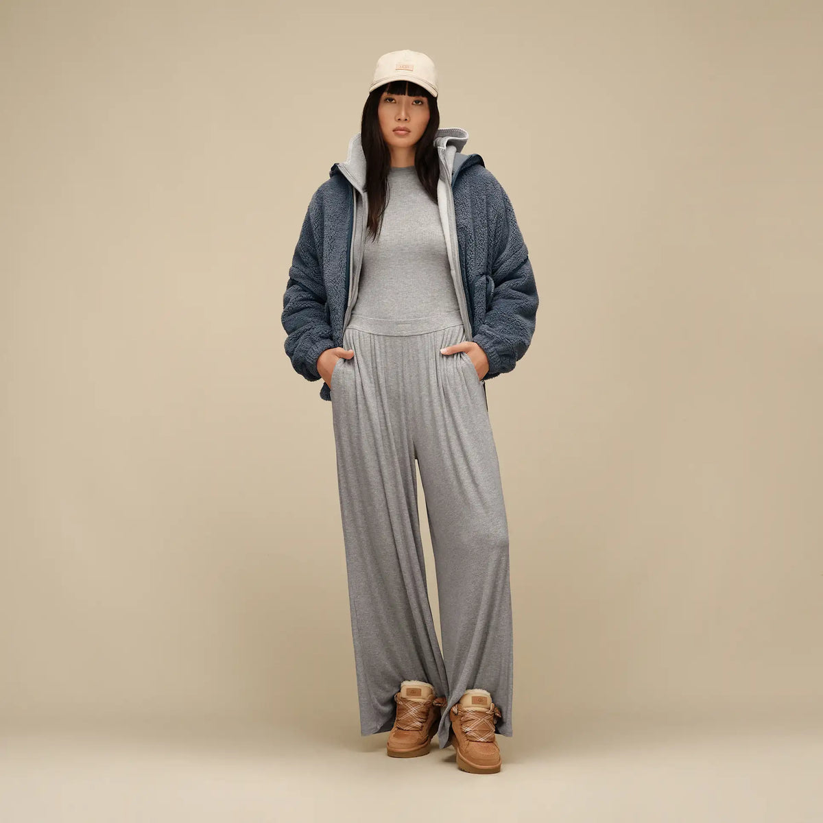 UGG Lowmel Chestnut
